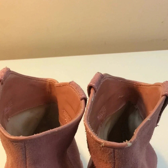 Colin Stuart Pink Suede Booties Size 7 - Picture 8 of 9